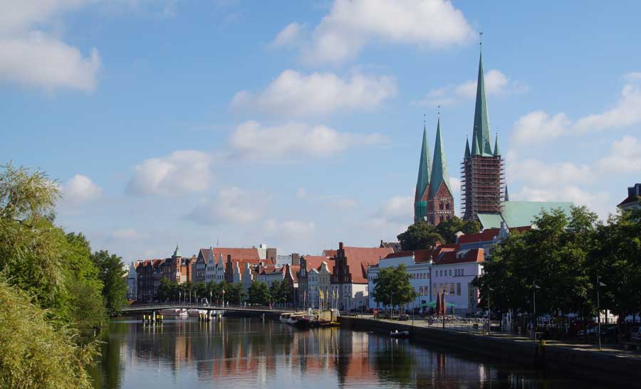 Ein Blick auf die Sehenswürdigkeiten in Lübeck bietet die Aussicht vom Turm der St. Petri-Kirche St-Petri-Kirche in Lübeck