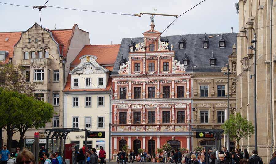 Prachtvolle Häuser am Fischmarkt in Erfurt Fischmarkt in der Altstadt von Erfurt