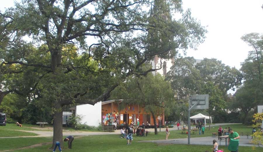 Eine der Sehenswürdigkeiten in Darmstadt - der Herrngarten in Darmstadt Herrngarten