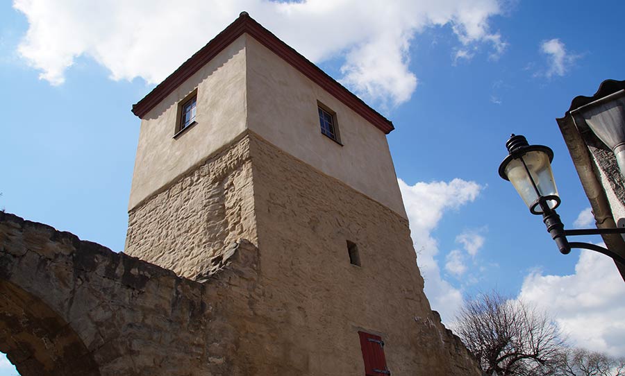 Sehenswürdigkeiten in Naumburg - die Stadtmauer mit der Wasserkunst Wasserkunst und Stadtmauer in Naumburg