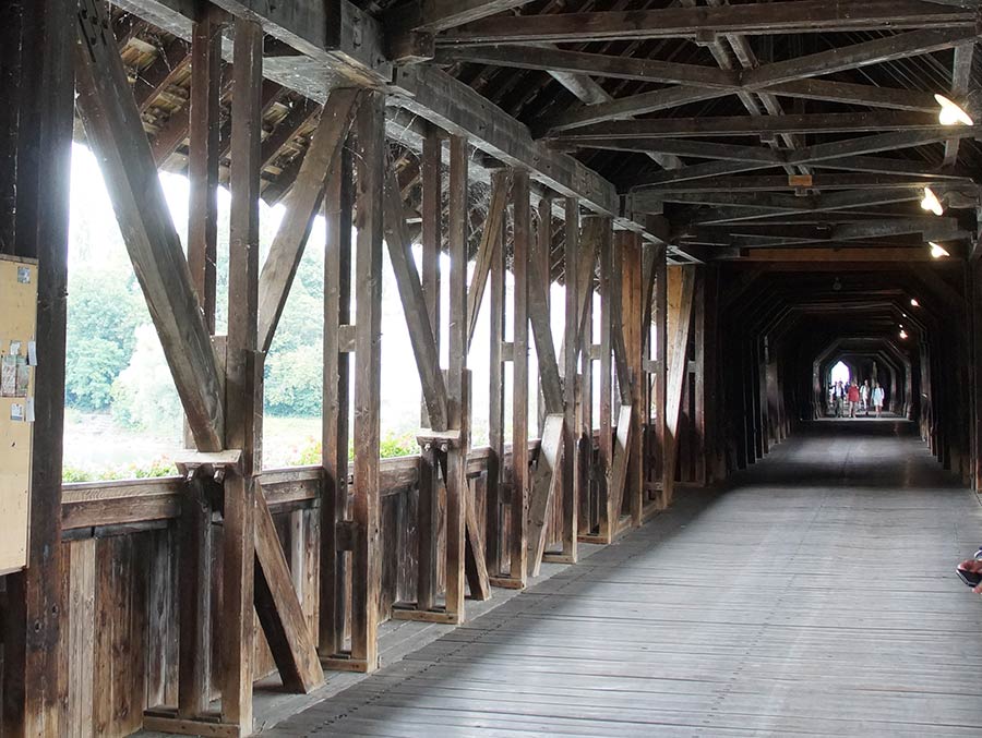 Rheinbrücke in Bad Säckingen, die längste überdachte Holzbrücke Deutschlands